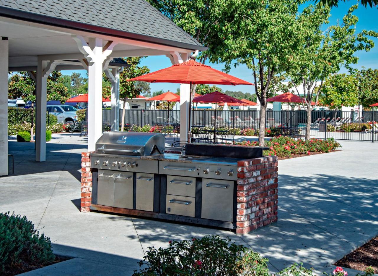Vines Rv Resort Paso Robles Extérieur photo
